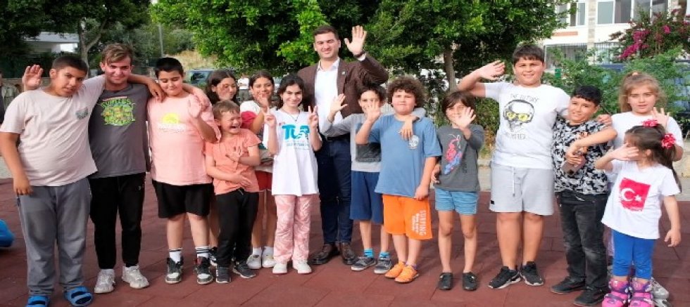 Başkan Tamer Mandalinci, “Çocuk parkları korunaklı alan oluyor