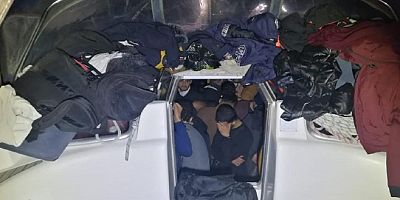 Bir teknede 114 göçmen 2 organizatör yakalandı