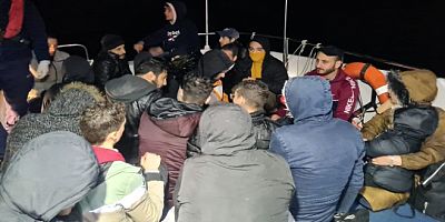 Bodrum açıklarına iteklenen 60 göçmen Türk sahil güvenliği tarafından kurtarıldı