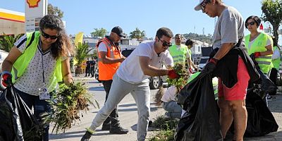 Bodrum Belediyesi'nin başlattığı temizlik etkinlikleri devam ediyor