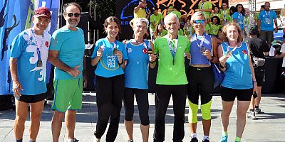 Bodrumlu atletlerden Kaş Maratonu’nda 7 madalya