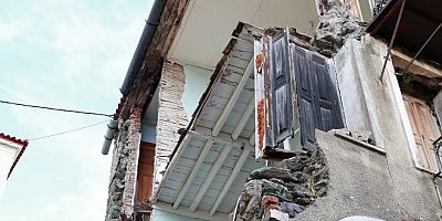 Deprem Midilli Adası’ndaki 51 evi kullanılamaz hale getirdi