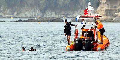 Gündoğan’da denize giren iki gençten biri kayboldu, arama kurtarma başlatıldı
