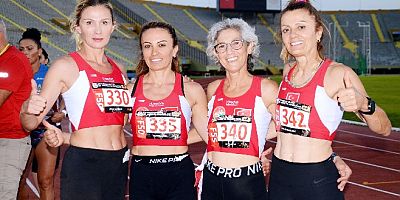 Kadın atletlerden Balkan Şampiyonası Bayrak rekoru geldi.