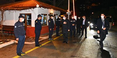 Vali Orhan Tavlı yeni yılda görevli polis memurlarını ziyaret etti
