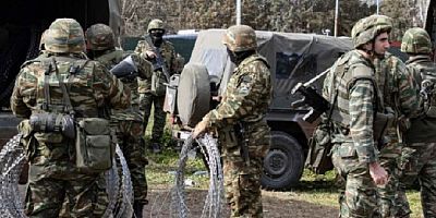 Yunanistan ordusu sınırlarda Afgan göçmen teyakkuzuna geçirildi