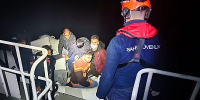 Yunanlıların geri ittiği 71 göçmen Bodrum açıklarında kurtarıldı