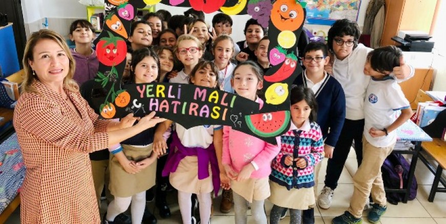 Atatürk İlkokulu'nda festival gibi Yerli Malı Haftası kutlaması