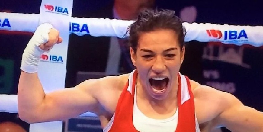 Ayşe Çağırır, Dünya Kadınlar Boks Şampiyonası’nda altın madalyanın sahibi oldu