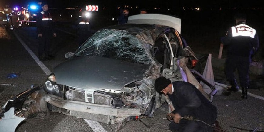 Datça’ya giden otomobil takla attı, 3 kişi yaşamını yitirdi