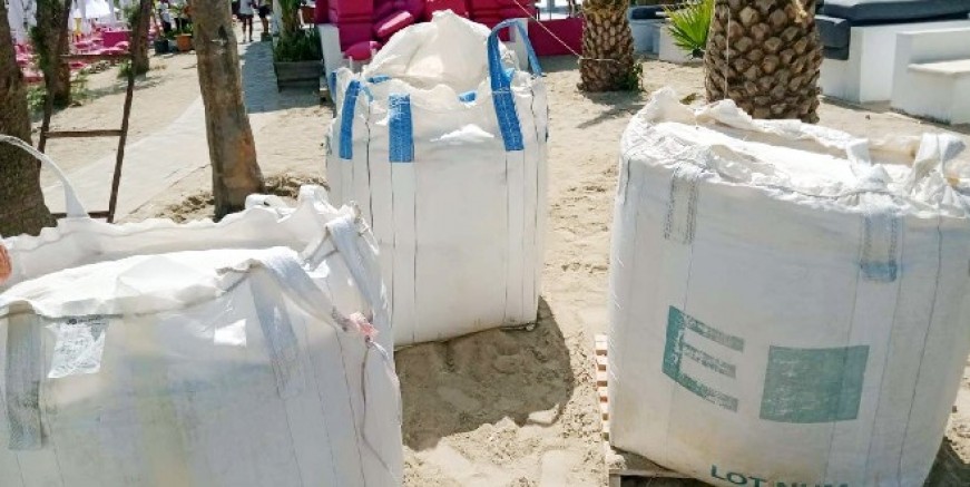 Gümbet halk plajına tonlarca maden tozu dökeceklerdi, belediye önledi