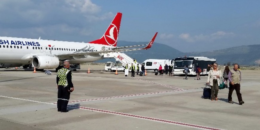 İstanbul- Bodrum uçağında korku dolu anlar yaşandı, yolcular ağladı, pilota saldırdı