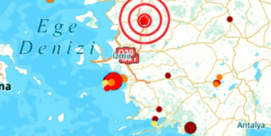 İzmir açıklarında 4.0 büyüklüğünde deprem, arda arda yaşandı.