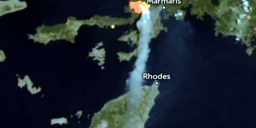 Marmaris yangınının külleri Akdeniz’deki Rodos Adası’na ulaştı