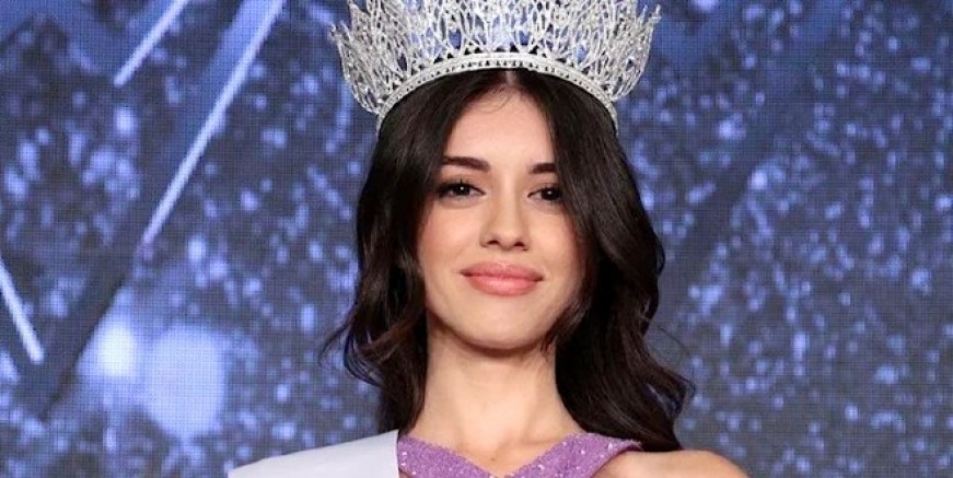Miss Turkey 2022 birincisi mimar Nursena Say seçildi