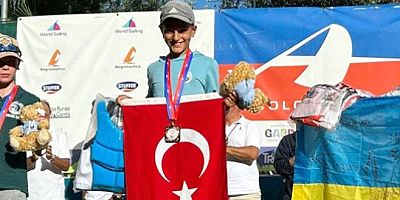 10 yaşındaki Cengiz Eren Güvenç İtalya’da iki altın aldı, ilçenin gururu oldu