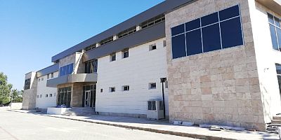 Bitez Gençlik Merkezi ve Spor Salonu inşaatı tamamlandı