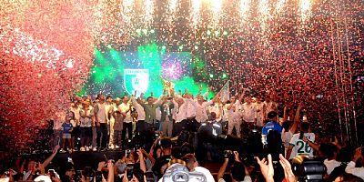 Bodrum’da tarihi Süper Lig kutlaması, ilçe uyumadı