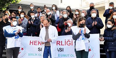 Bodrum’da Tıp Bayramı’nda hekimlerden alkışlı protesto