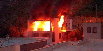 Bodrum’da villa alev alev yandı, baba ve kızı ölümden döndü
