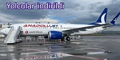 Bodrum- İstanbul uçağında yolcu diğer yolculara patlayan uçak fotoğrafı gönderdi uçuş iptal edildi