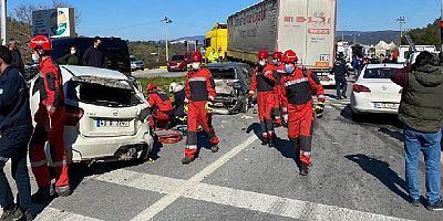 Bodrum- Milas yolunda zincirleme kaza 7 yaralı