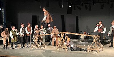 Bodrum Uluslararası Tiyatro Festivali Deli Dumrul ile başladı