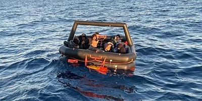 Can salındaki 13 düzensiz göçmen kurtarıldı