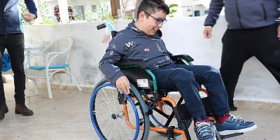 Doruk Burgaz’ın tekerlekli sandalye sevinci