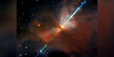 Hubble, uzayda alevli bir kılıç gibi uzanan oluşumu görüntüledi