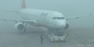 Sabiha Gökçen Havalimanı yoğun sis nedeniyle iniş ve kalkışlara kapatıldı