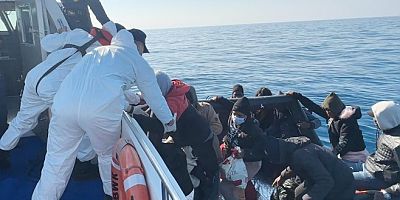 Sahil güvenlik Bodrum açıklarına iteklenen 47 göçmeni kurtardı