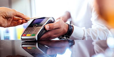 Salgın kredi kartı başvurularını yüzde 104 artırdı 