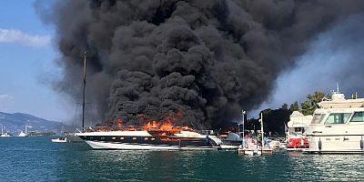 Turistik Korfu adasındaki marinada milyon dolarlık yatlar alev alev yanıyor