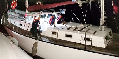 Yelkenli teknede 44 kaçak 2 organizatör yakalandı