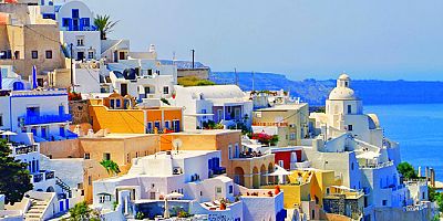 Yunanistan ne zaman turist kabul etmeye başlayacağını açıkladı