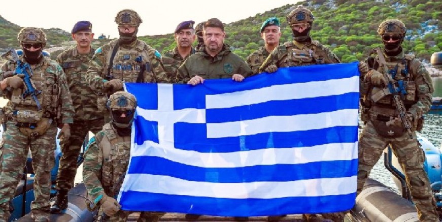 Türkiye’nin “Boşaltın” dediği Bodrum'un karşısındaki adalardan bayrak ve silahlarla tahrik ediyorlar