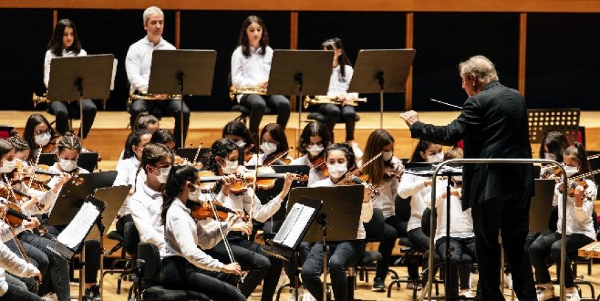 Yorglass Barış Çocuk Orkestrası’ndan çocukların müzik eğitimine destek
