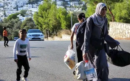 Bodrum’da göçmen hareketliliği aç kalınca şehire indiler, marketten aldıkları bot patlak çıktı