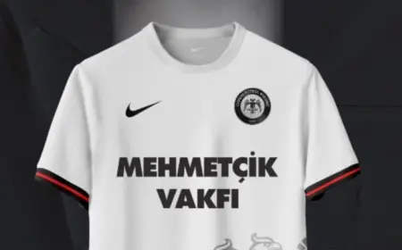 Futbol maçlarına  Mehmetçik Vakfı'nın Forması İle Çıkacaklar