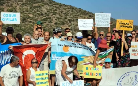 Gerenkuyu halk plajında Limak’ın yapacağı otele işgal protestosu