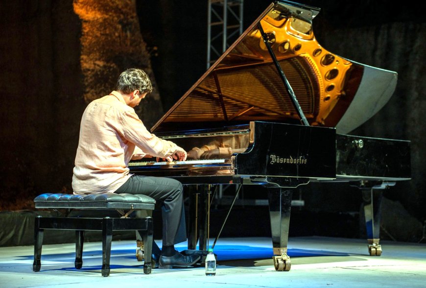 Fransız Piyanist Olivier Moulin Gümüşlük'te Klasik Müzik Ziyafeti Verdi