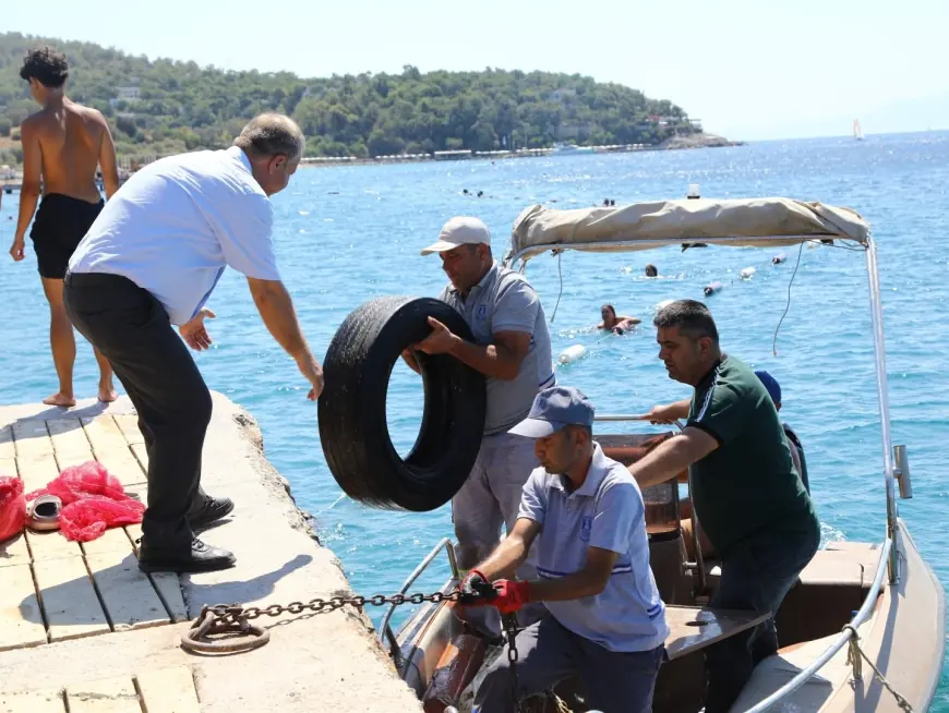 Çiftlik’te Deniz Dibi Temizlendi