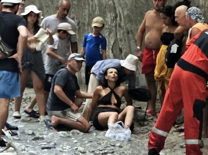 Dünyaca ünlü kanyonda taş düştü iki turist yaralandı