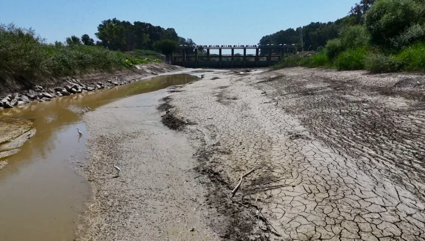 Ege’de büyük çevre felaketi….Büyük Menderes Nehri Büyük Menderes Çölü oldu, Batı Anadolu’nun en büyük nehrinde tarihi kuraklık yaşanıyor