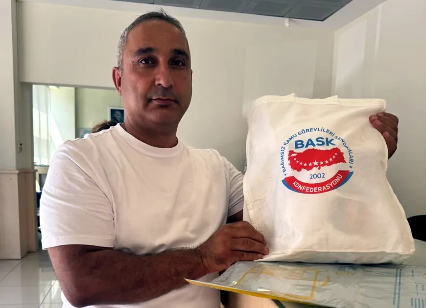 Şehitler için Adalet istedi 72 kefeni Hatay Valisi’ne gönderdi