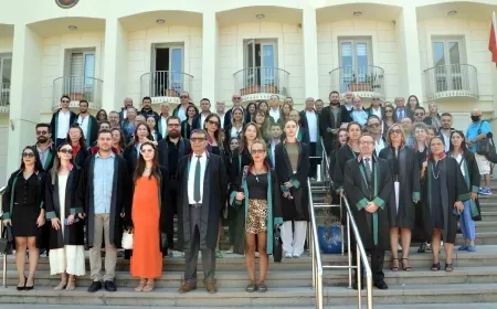 Bodrumlu avukatlardan adli yıl açılışında zehir zemberek açıklama  “Biz avukatları yok etmeden bu ülkenin laik demokratik devlet olma ayarlarını kimse bozamayacak” “Yaşadığımız günlerde adaletten söz edebiliyormuyuz”