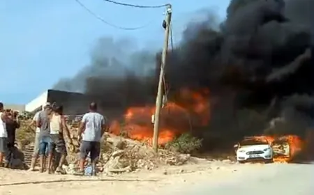 Çöpleri  yakarken depoyu ve arabayı yaktılar