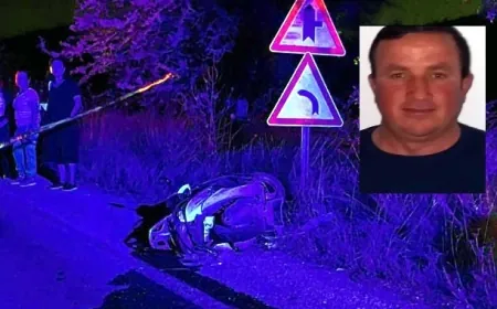 Mumcular yolunda otomobilin arkadan çarptığı motosiklet sürücüsü öldü