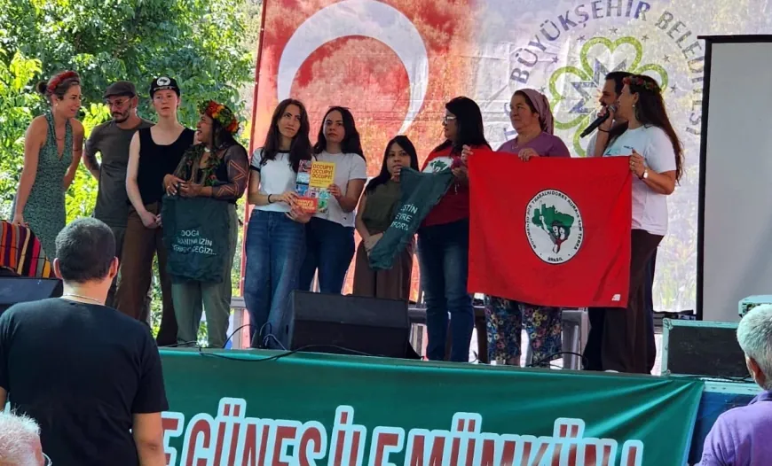 Çimento fabrikasına karşı kazandıkları mücadeleyi festival ile kutladılar